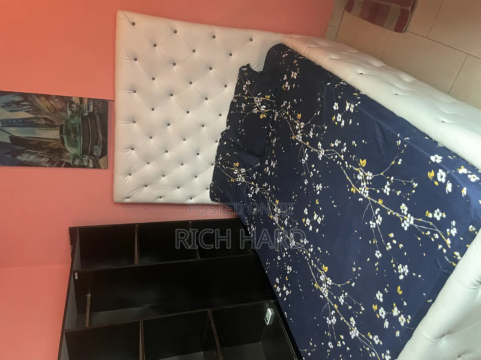 A/C Room, Kitchen, Chef Service and Solar Power
