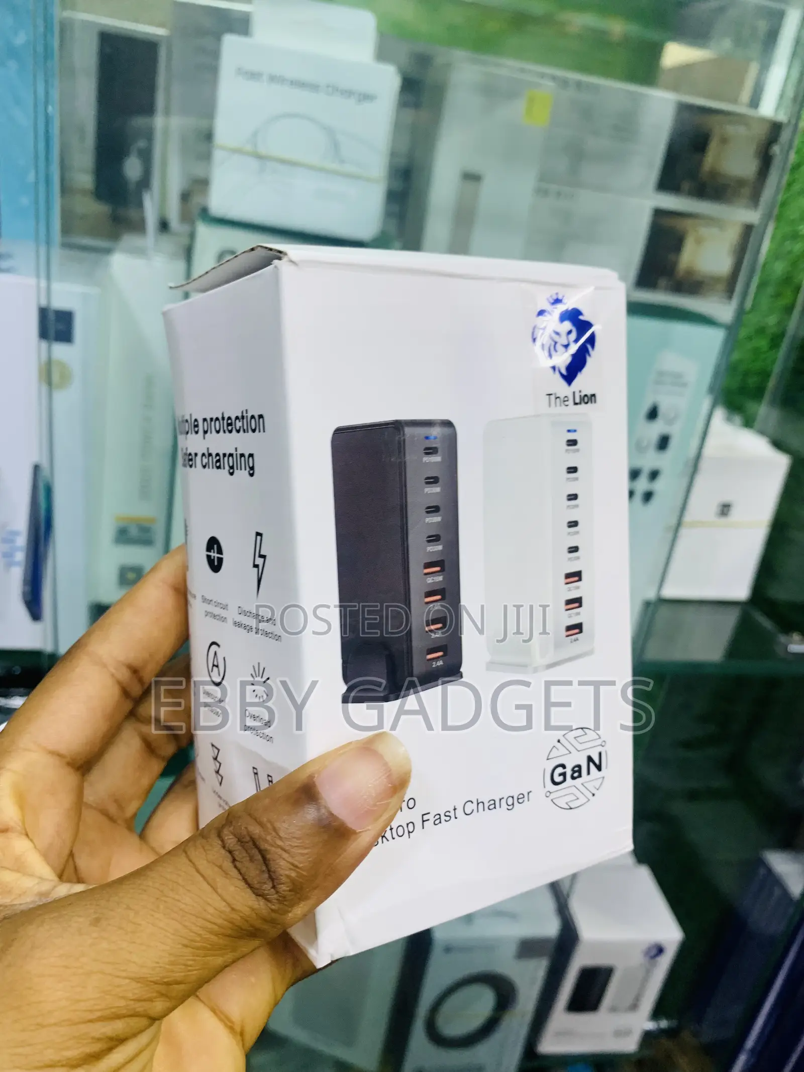 240W Gan 8-port Charger USB Type-c PD Desktop Charging Stati