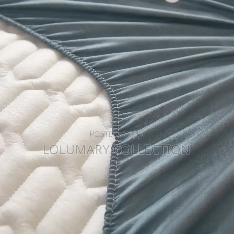 Waterproof Mattress Protector
