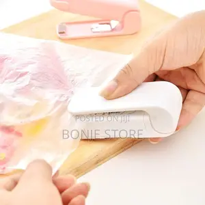 Universal Household Mini Heat Sealing Machine (Battery Type)