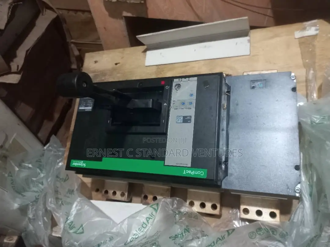 Schneider Breaker 2000A 4p