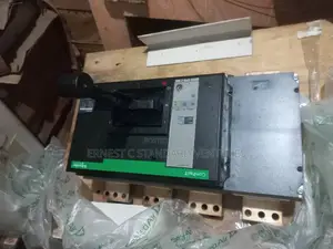 Schneider Breaker 2000A 4p