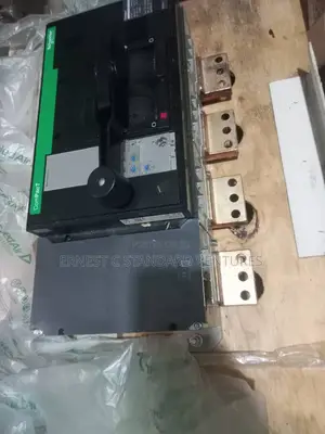 Schneider Breaker 2000A 4p