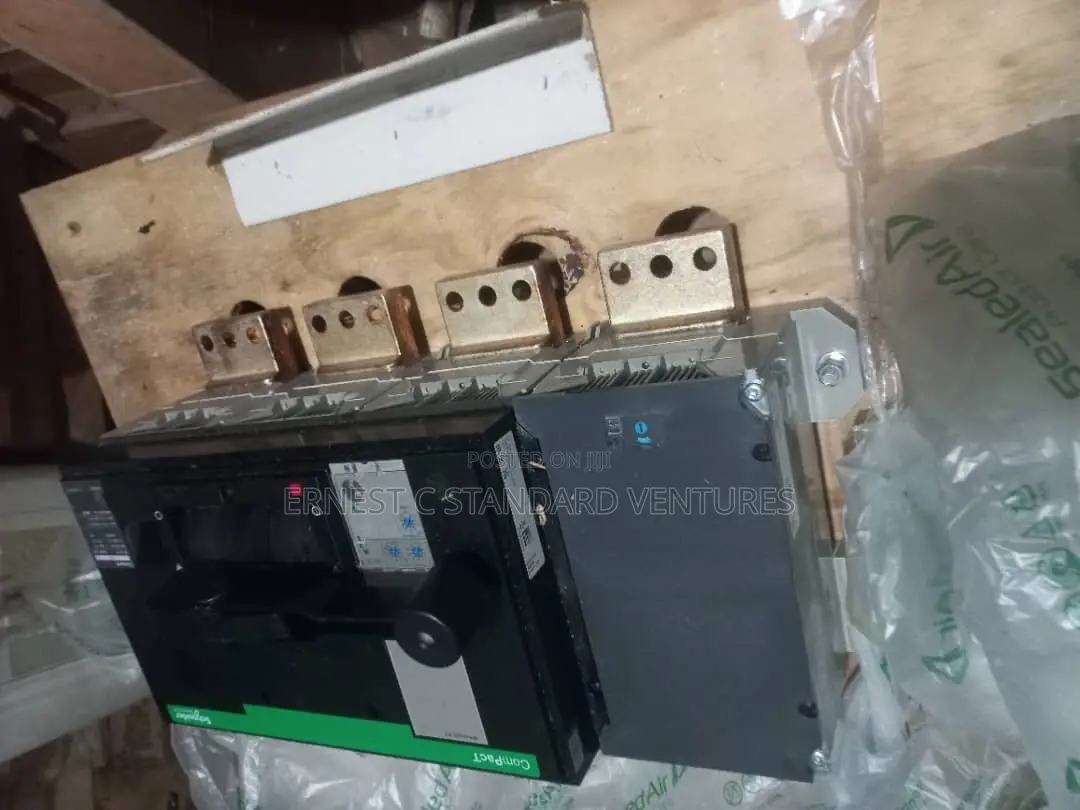 Schneider Breaker 2000A 4p