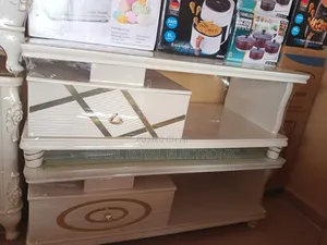 Best Released Imported Modern Center Table