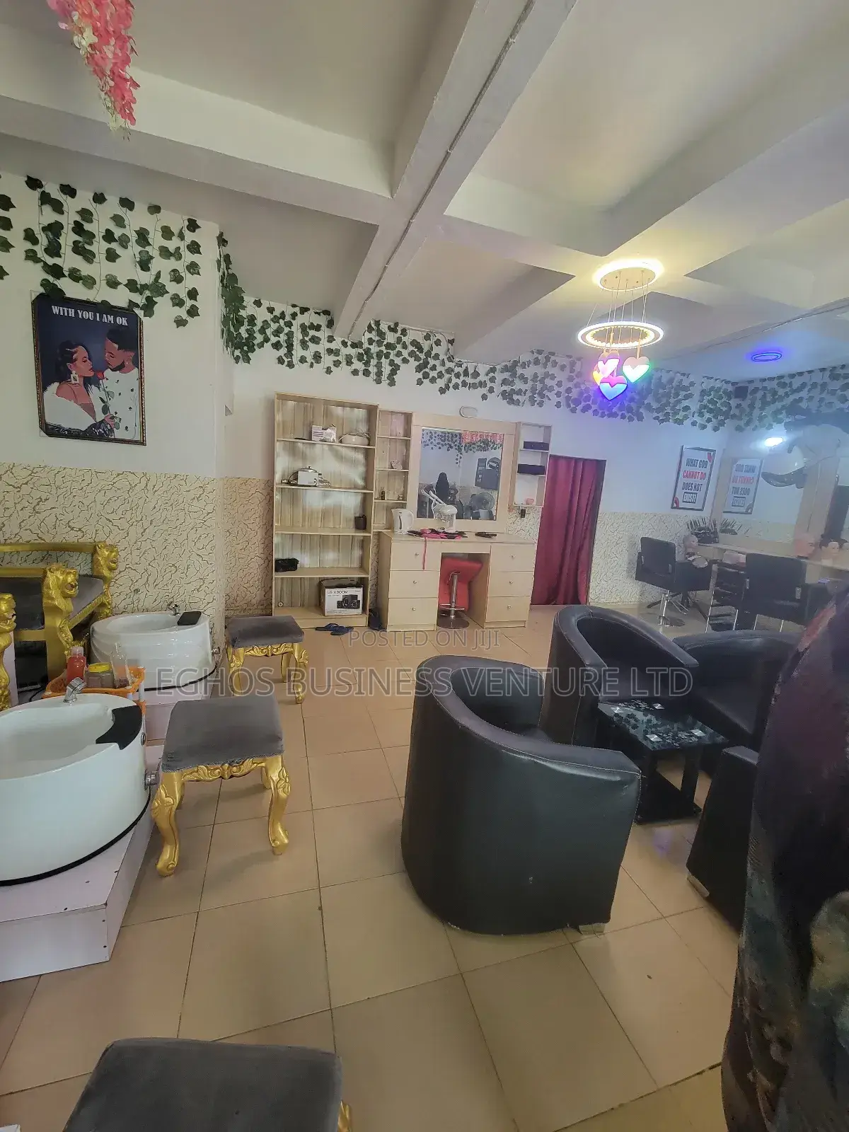 Spacious Empty Shop Available