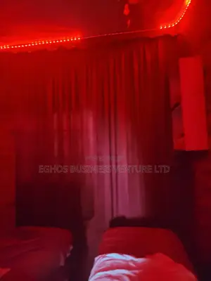 Spacious Empty Shop Available