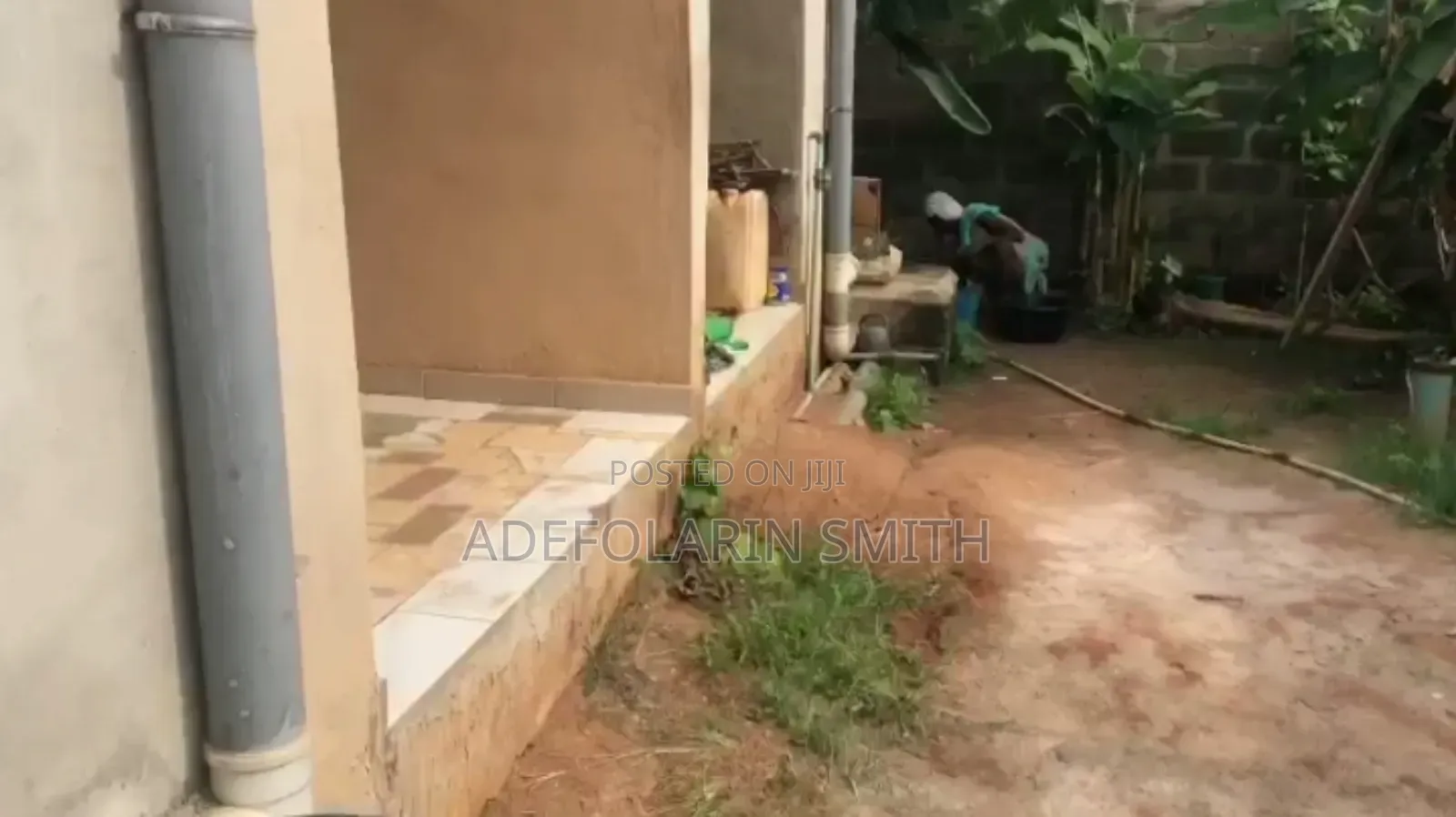 5bdrm Block of Flats in Ado-Odo/Ota for sale