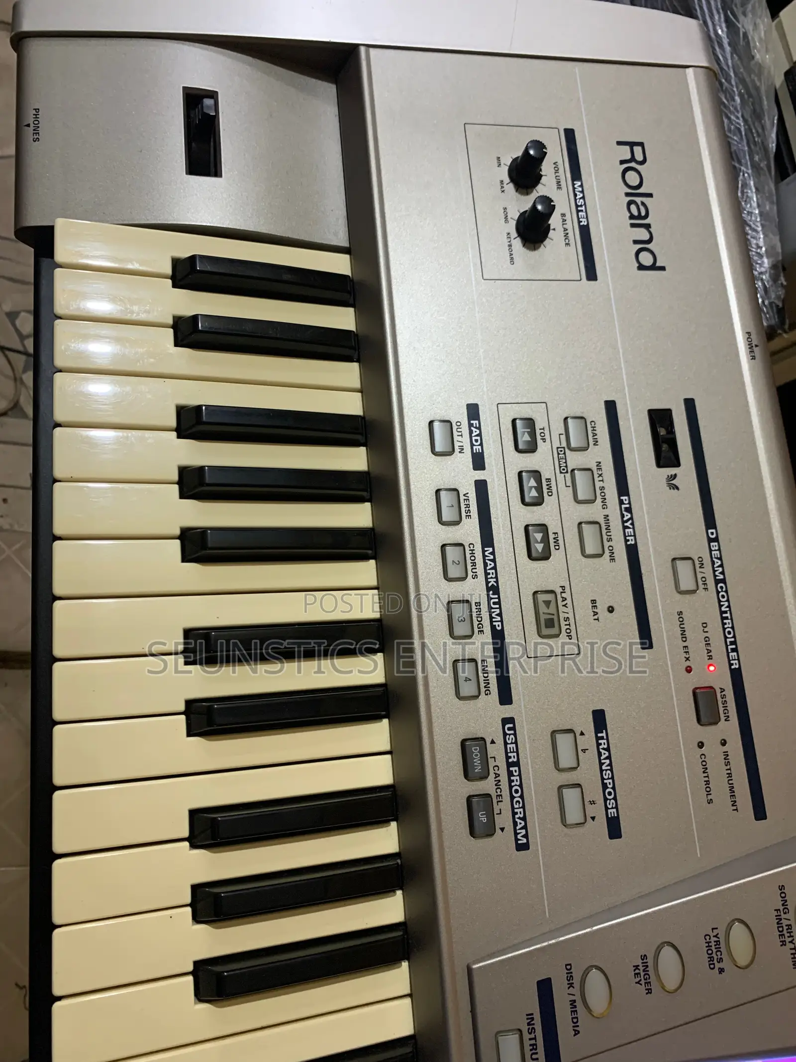 Quality Roland Discover 5 Orchestrator Keyboard (Piano)