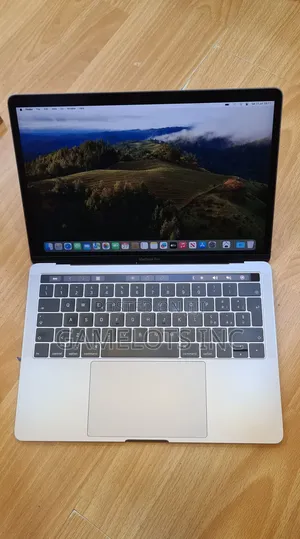 Laptop Apple MacBook Pro 2018 16GB Intel Core i5 SSD 512GB