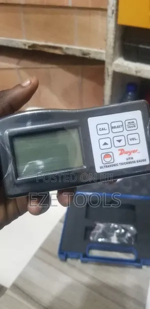 Ultrasonic Thickness Gauge