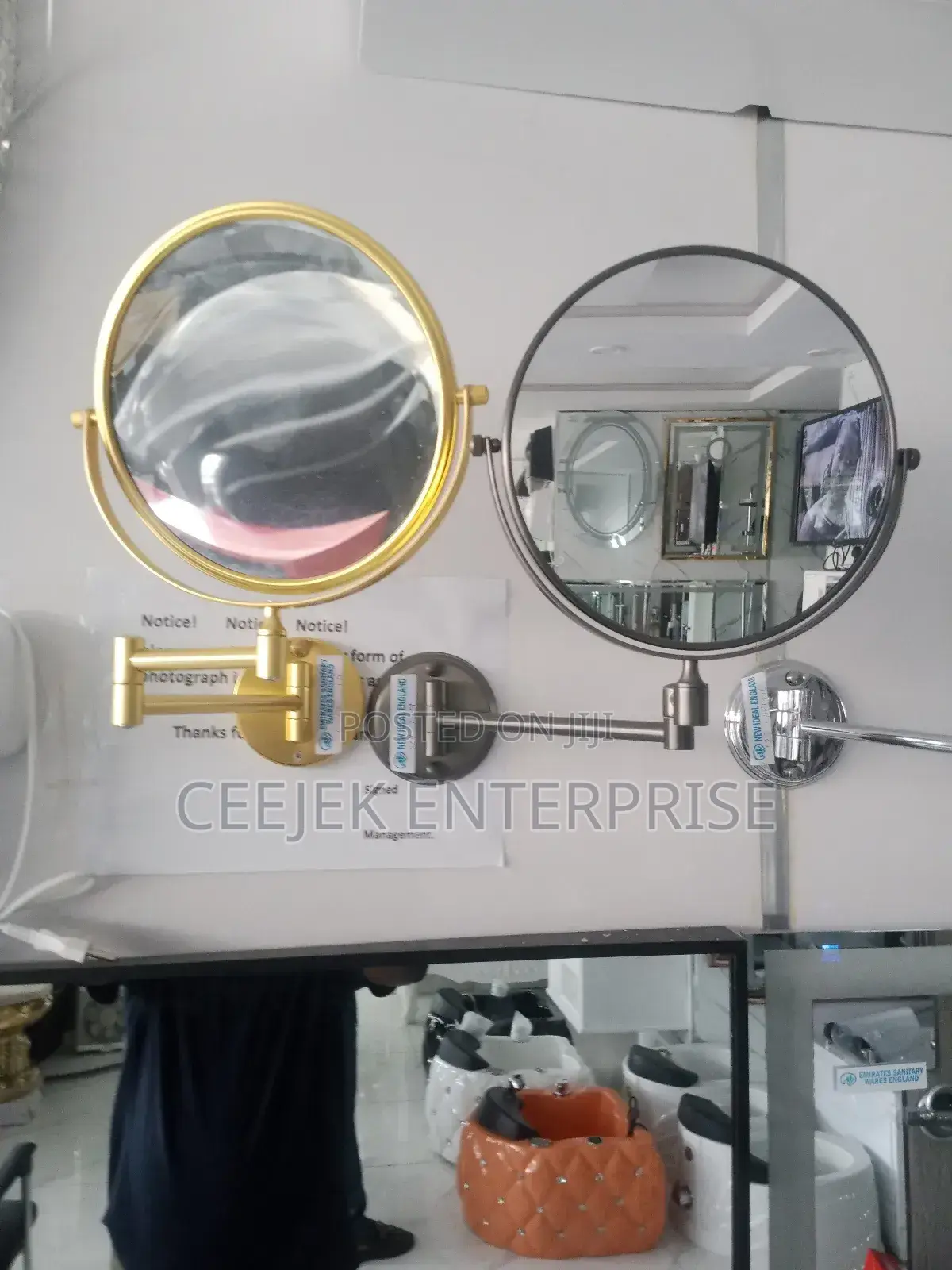 Amplifying Mirror