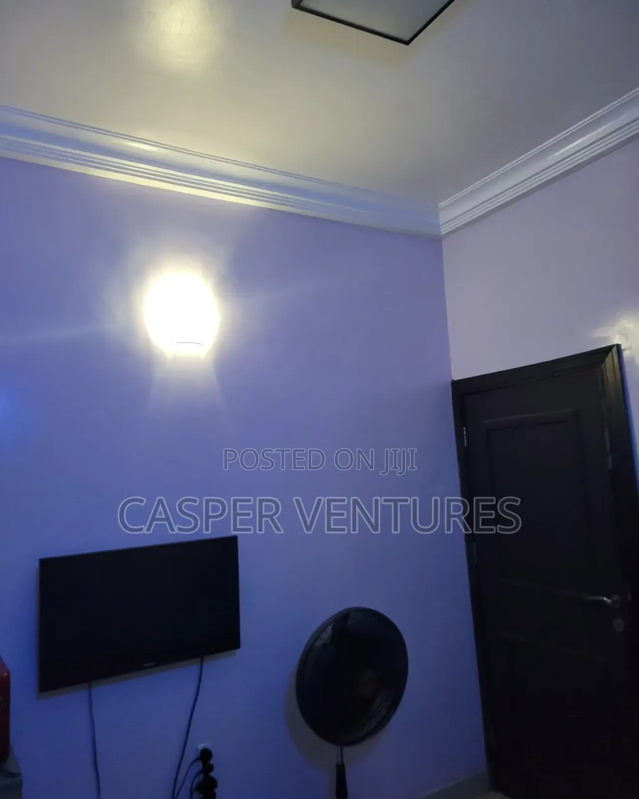 Flashy and Affordable Apartment