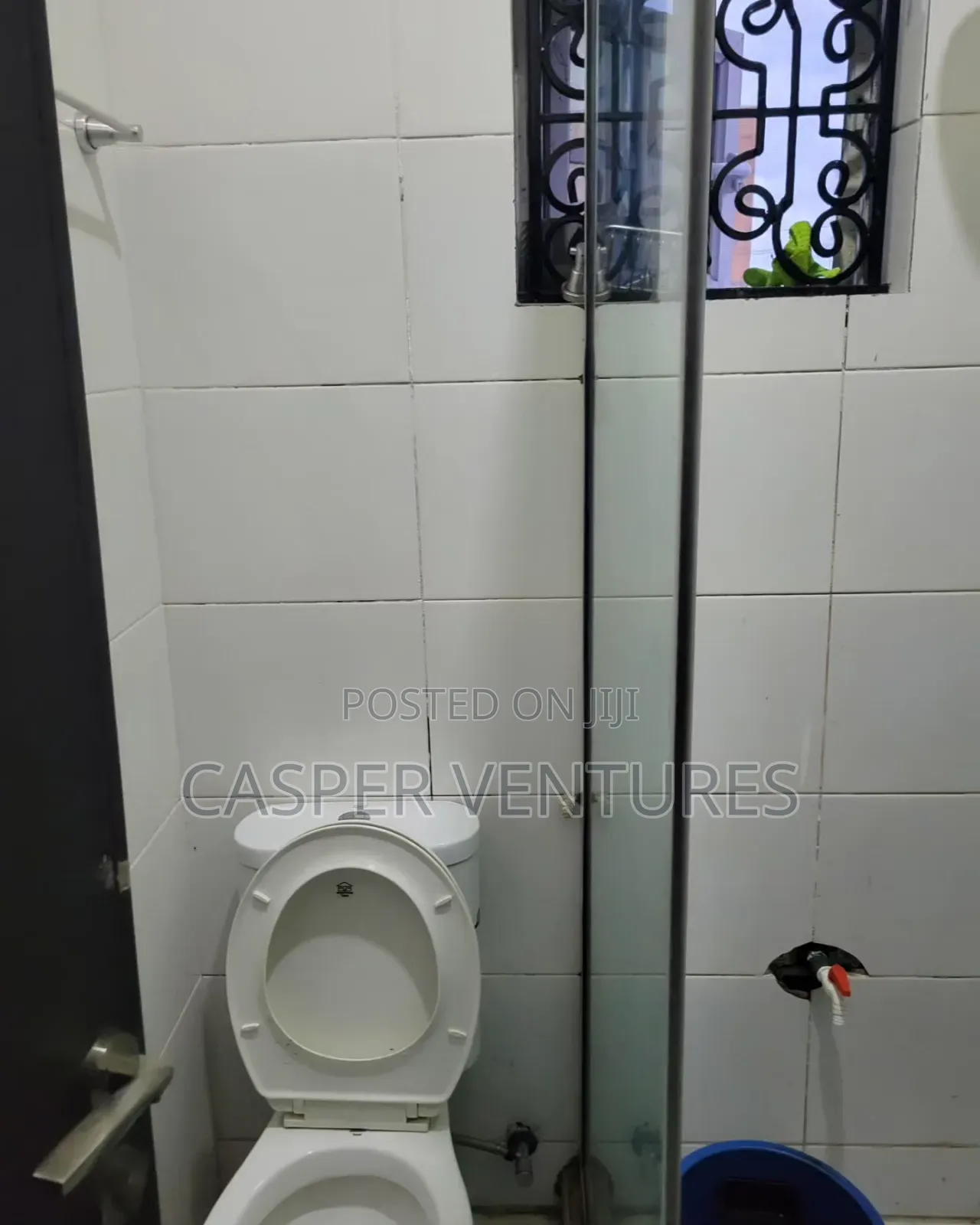 Flashy and Affordable Apartment