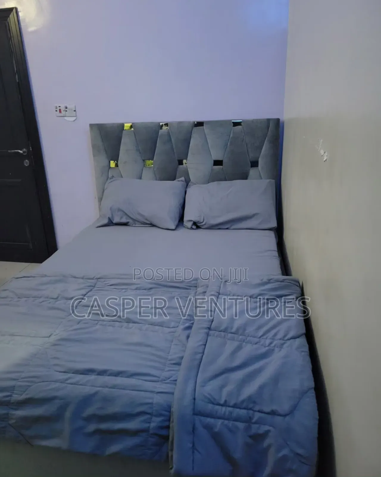 Flashy and Affordable Apartment