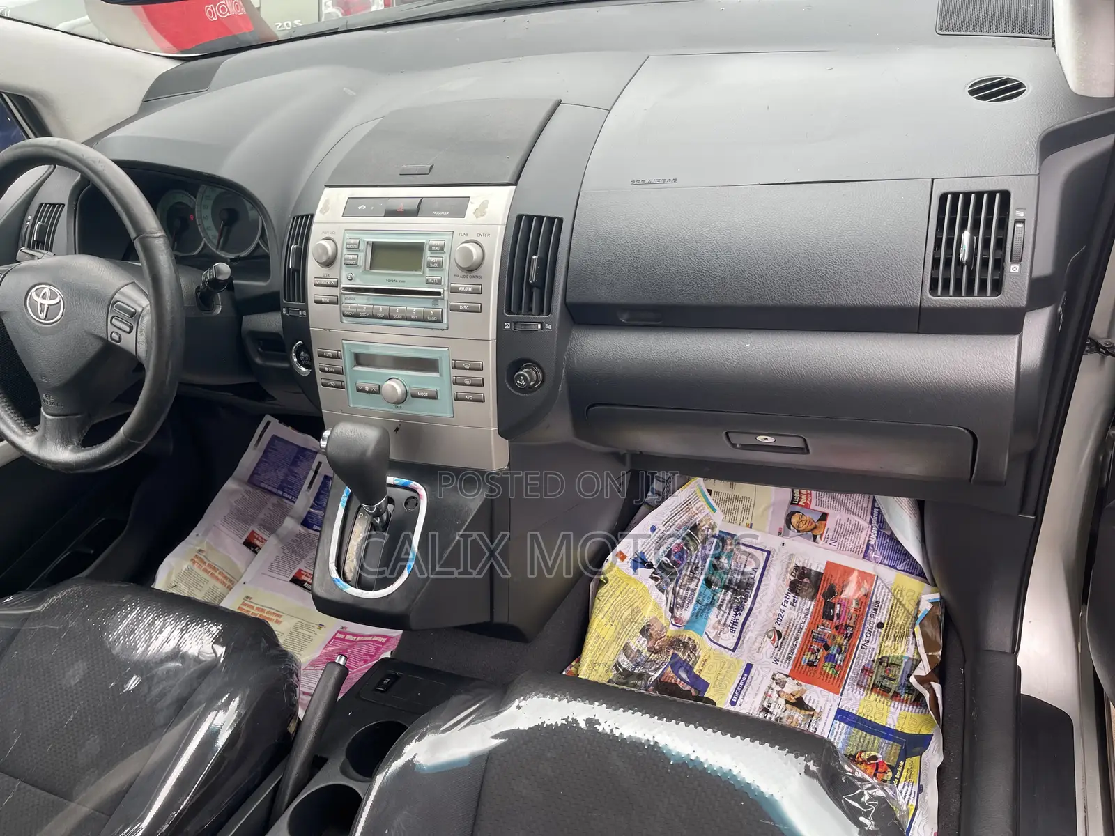 Toyota Verso 2010 Silver