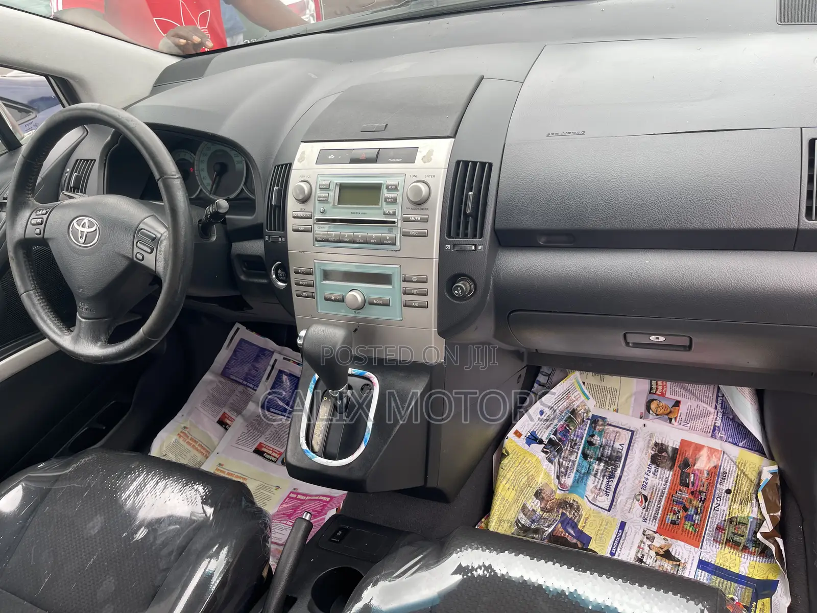 Toyota Verso 2010 Silver