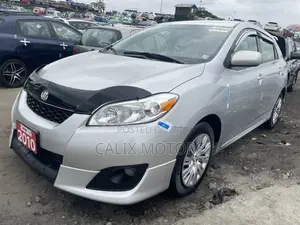 Toyota Matrix 2010 Silver