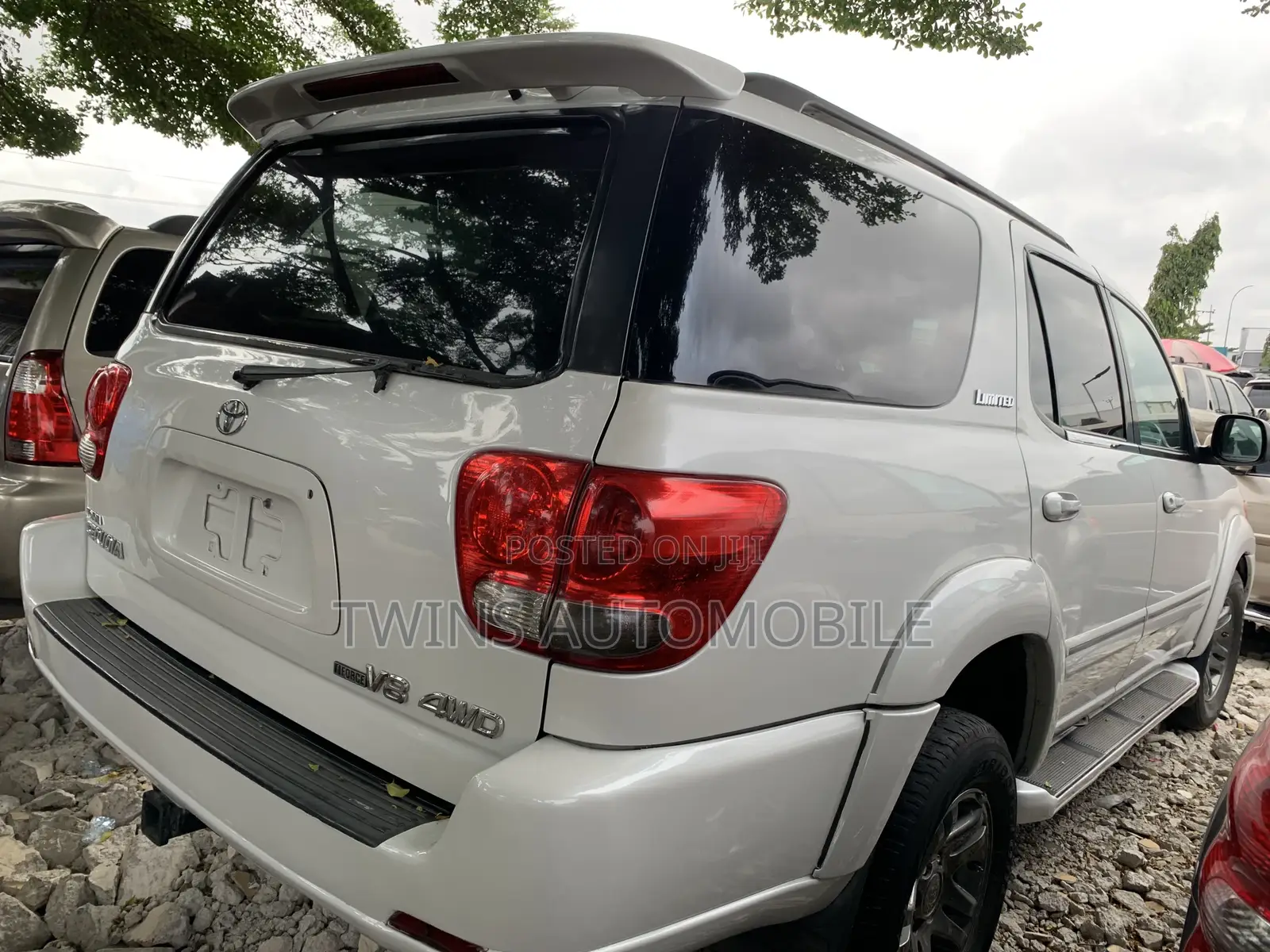 Toyota Sequoia 2006 White