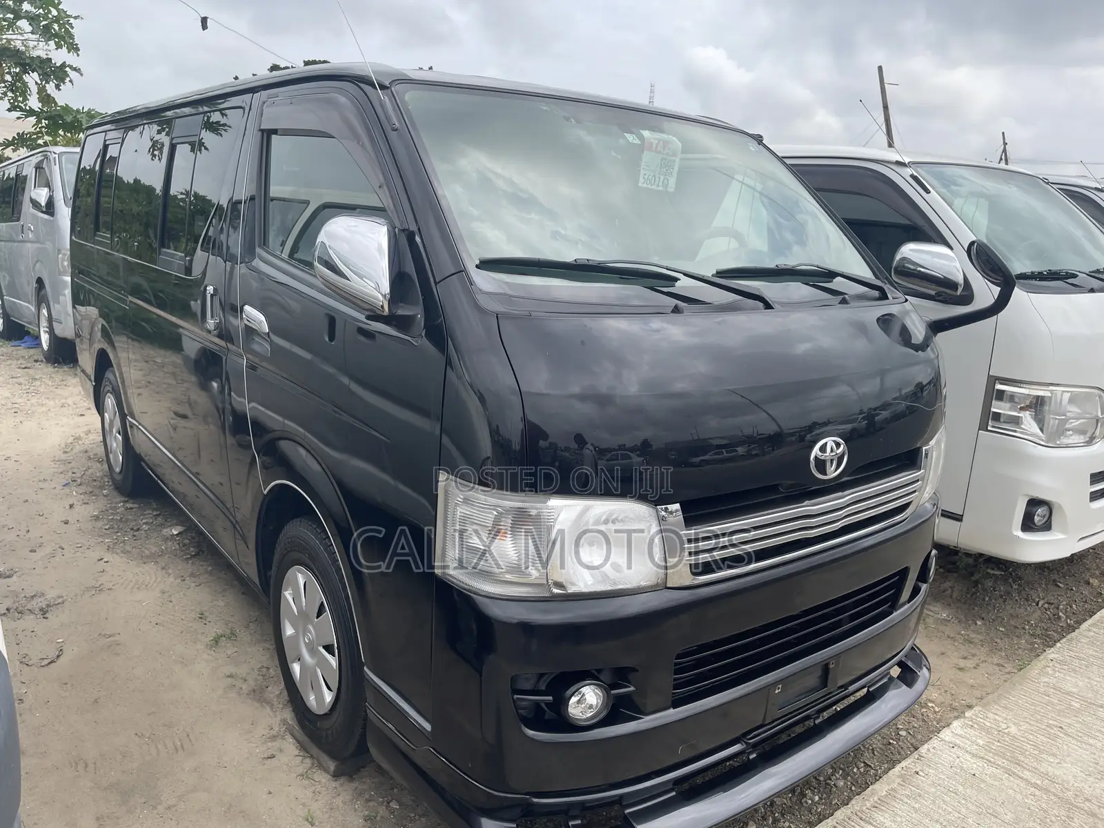 Toyota HiAce 2010 Black