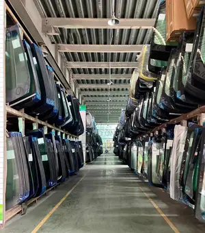 Call for All Kinds of Luxury Windscreen Glasses for All Cars