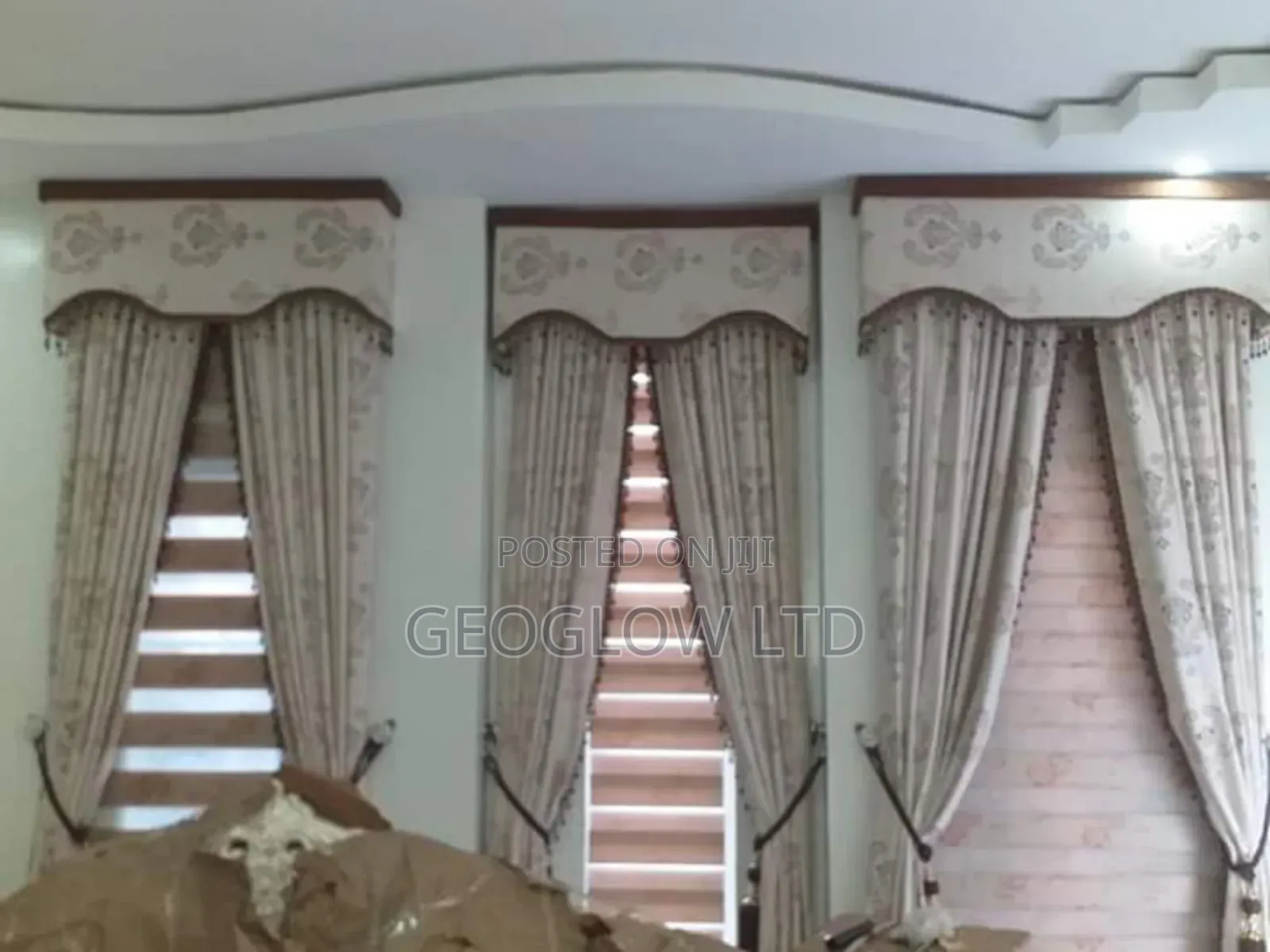 Curtain With Day and Night Blind