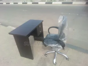 Small Size Office Tabal and Chair