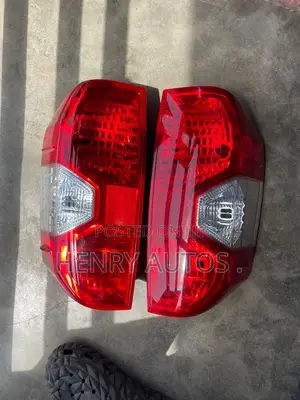 Set Rear Light Tundra 2015