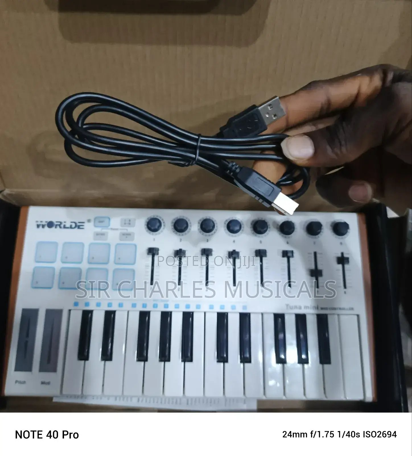 Worlds Mini Keyboard