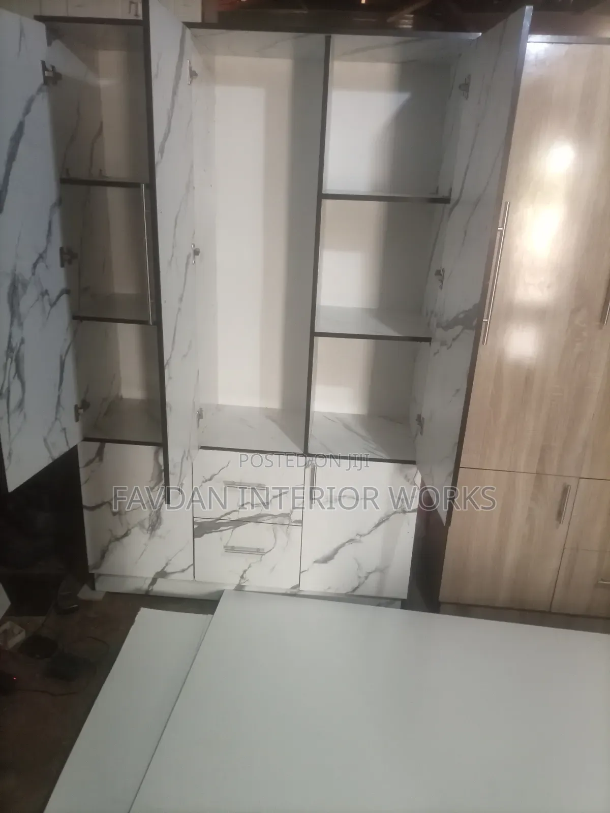 Quality 3 Doors Wardrobe