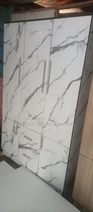 Quality 3 Doors Wardrobe