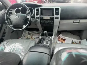 Toyota 4-Runner Limited 4x4 V6 2007 Black