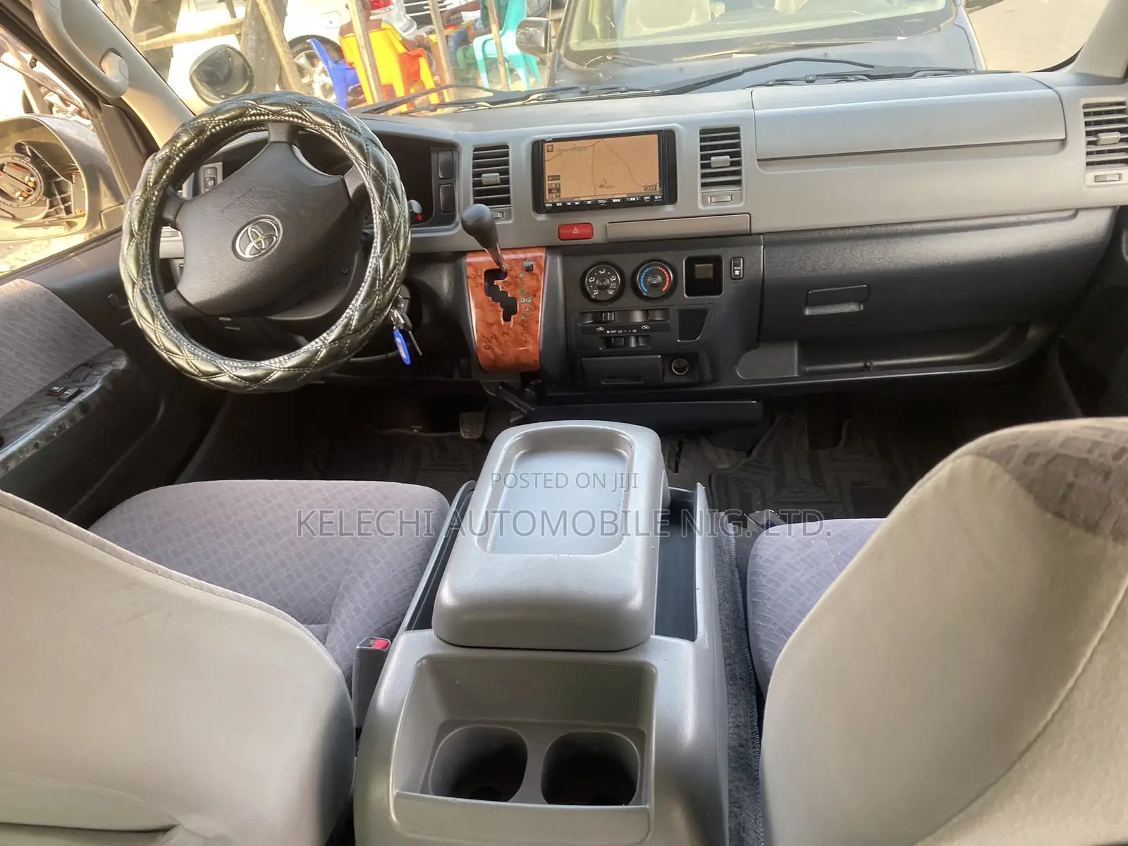 Toyota HiAce 2012 Black