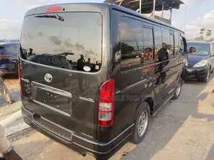 Toyota HiAce 2012 Black