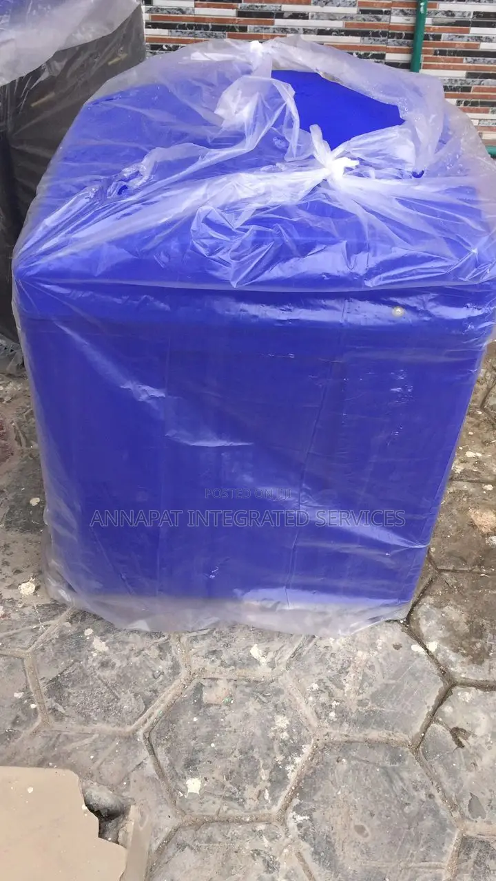 Blue Currier / Delivery Box