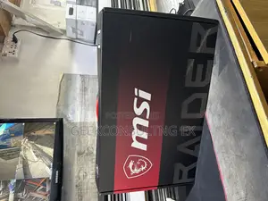 New Laptop MSI GE66 Raider 64GB Intel Core I9 SSD 2T