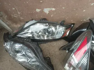 Headlamp Rx350 2010 Non Charger Type Tokunbo