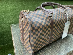 Lv Quality Duffle Bag