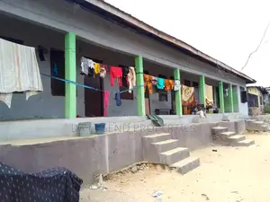20bdrm Room & Parlour in Rumuokwurusi for sale