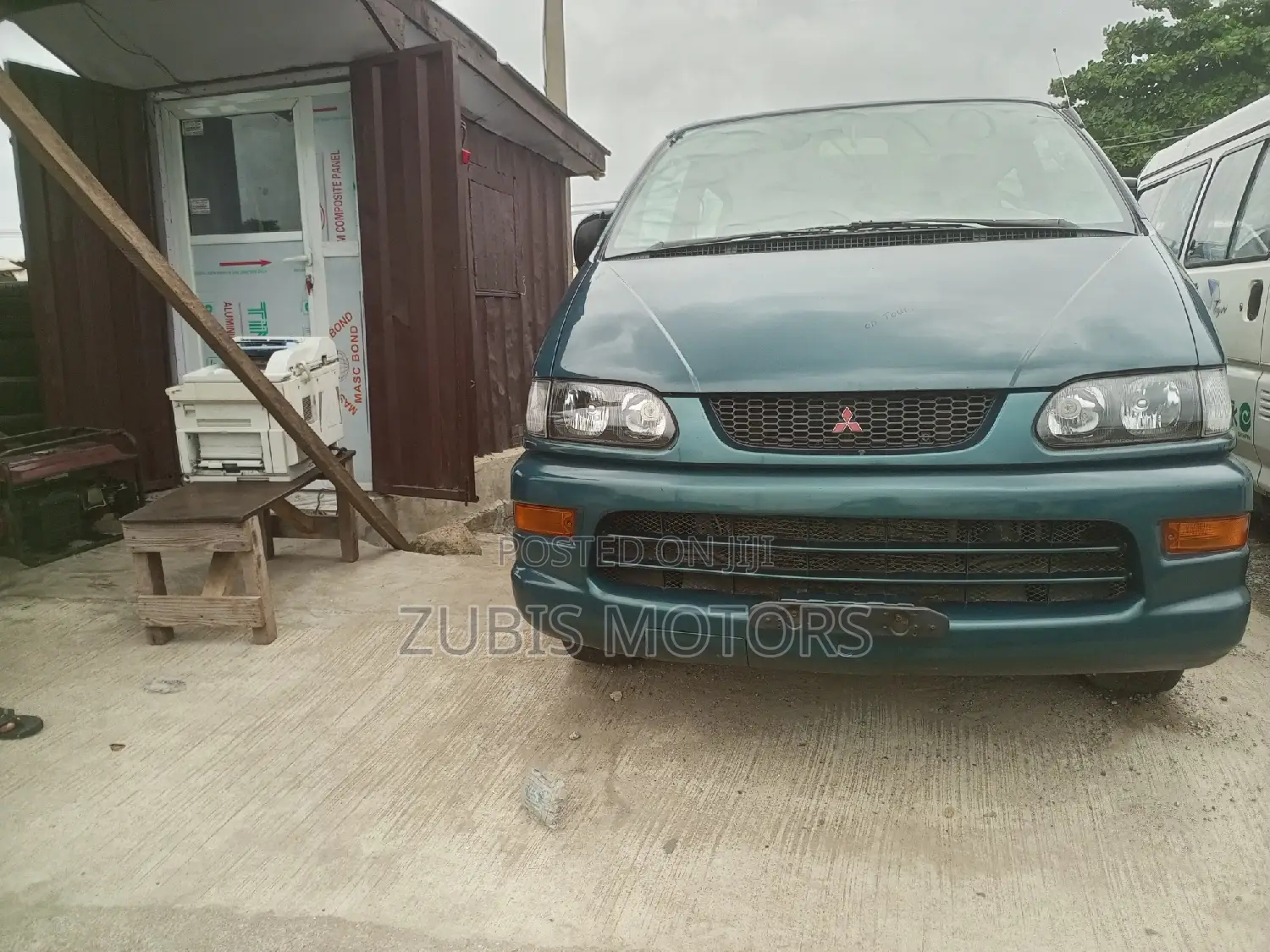 Mitsubishi Space Gear 2007 Green