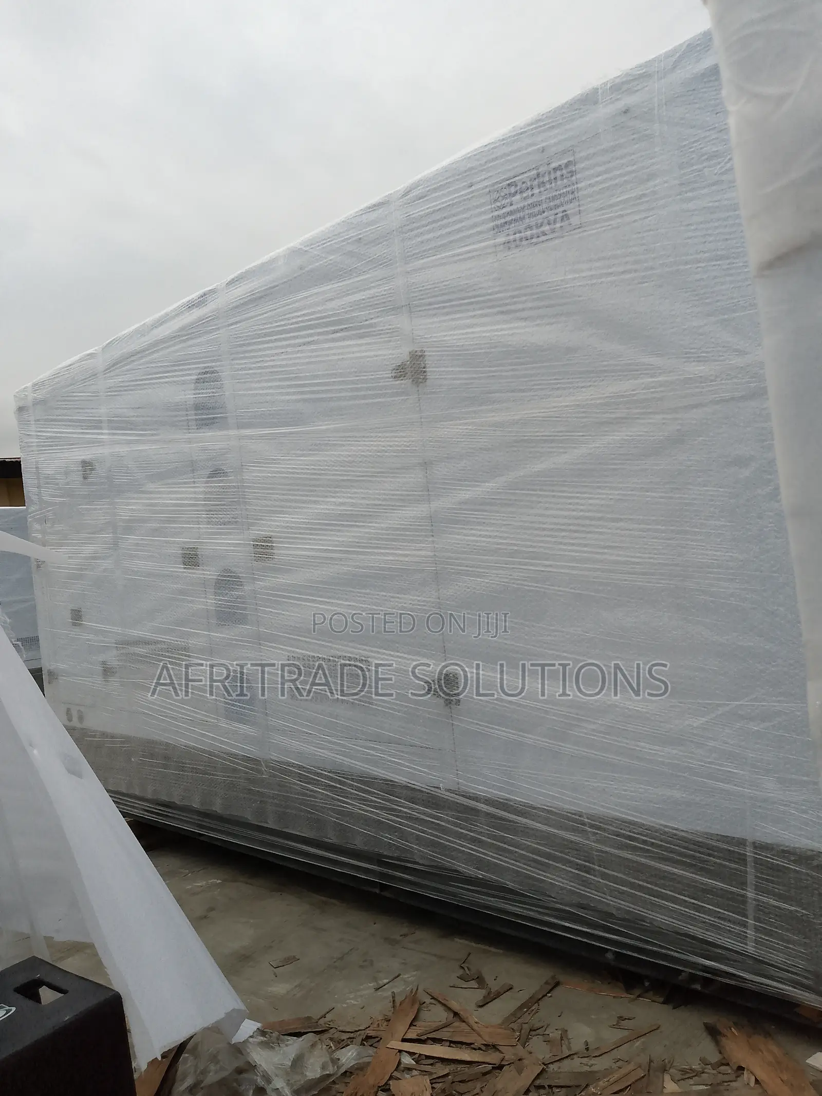 Highly Efficient Perkins 400kva Soundproof Generator Set