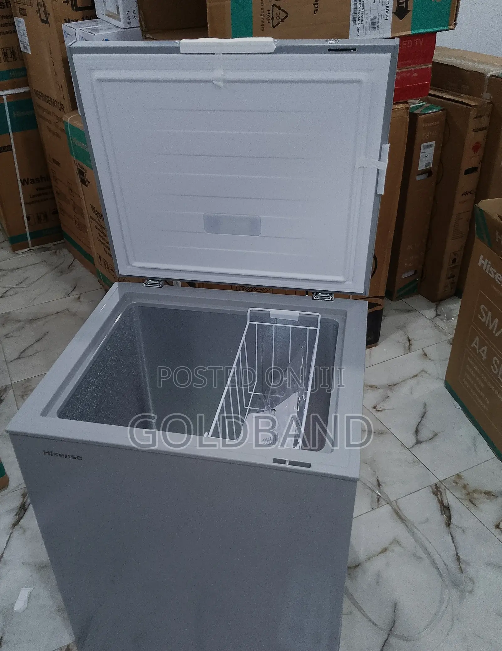 Multifunctional 142L Hisense Chest Freezer "Fc180sh"