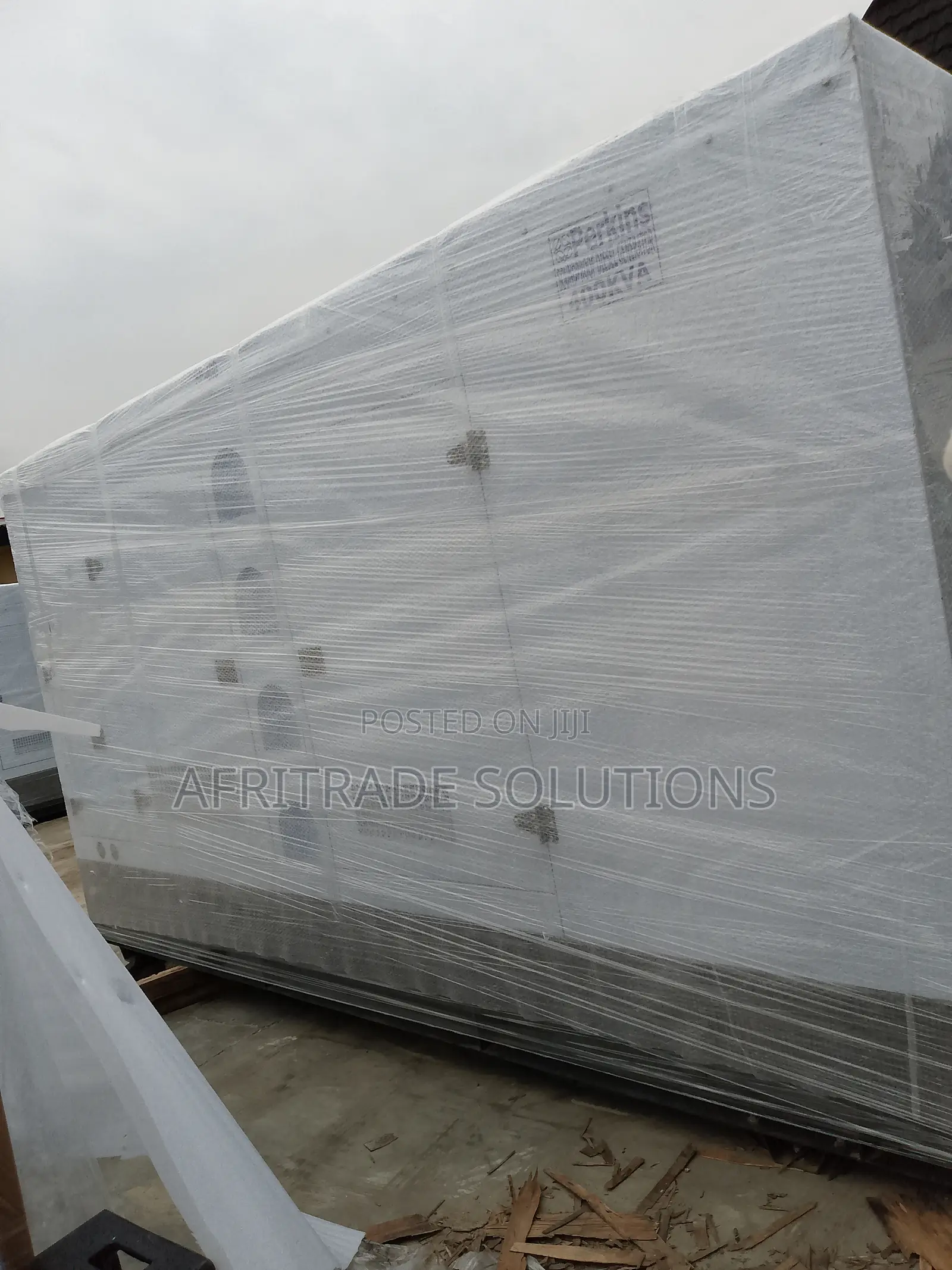 New Durable Perkins 400kva Soundproof Generator Set
