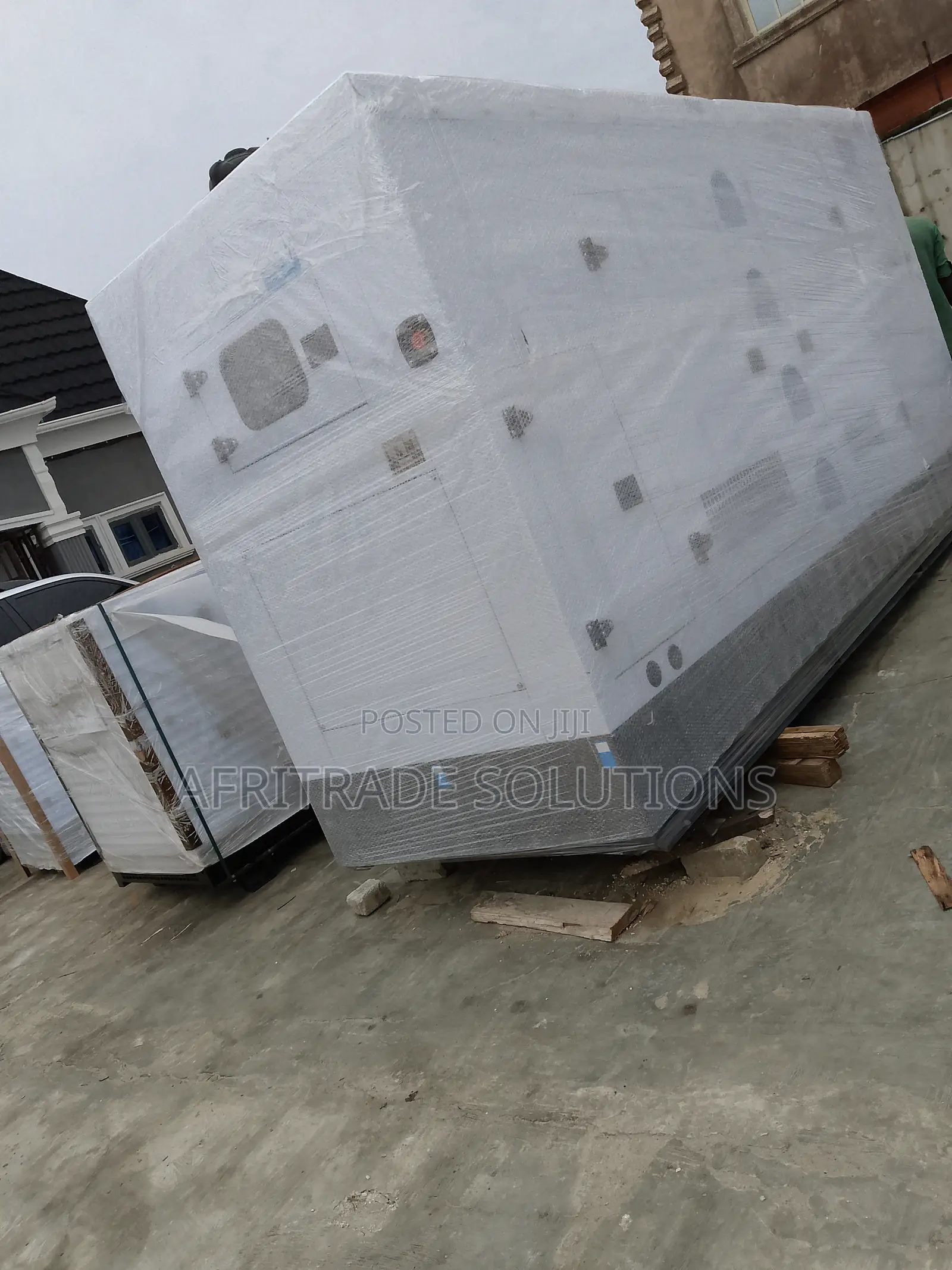 Efficient 400kva Perkins Sound-Proof Generator