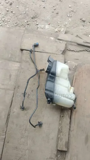 Water Reservoir Volvo XC60