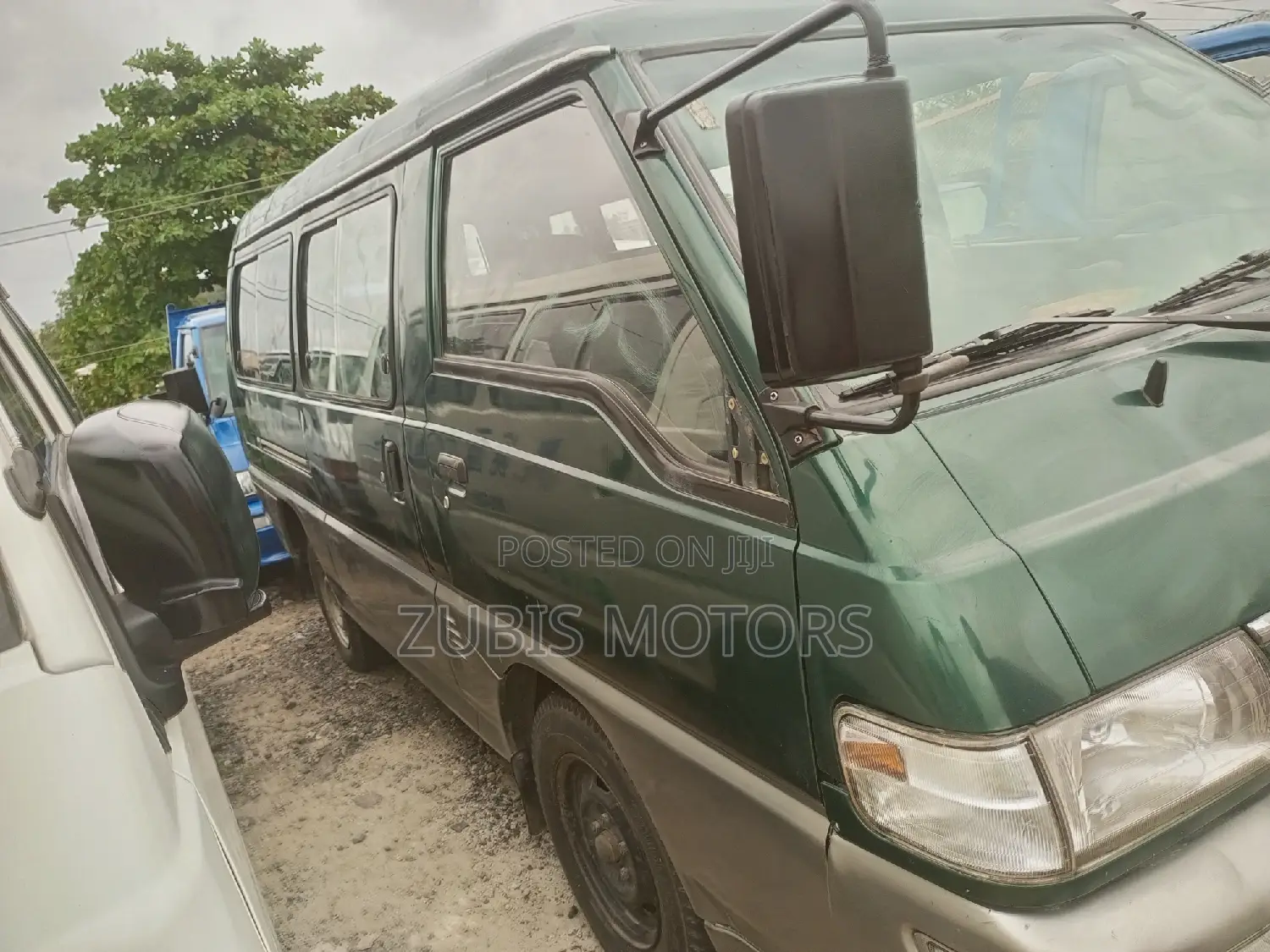 Mitsubishi Delica 2010 Green