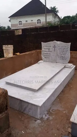 Grave Tomb