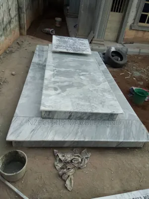 Grave Tomb