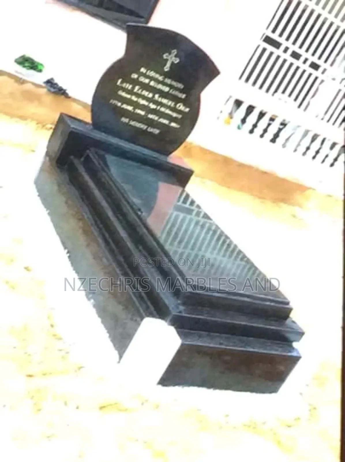 Grave Tomb
