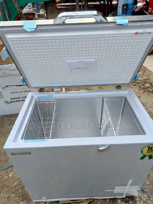 Scanfrost Chest Freezer With Inverter Compressor-250 Liters